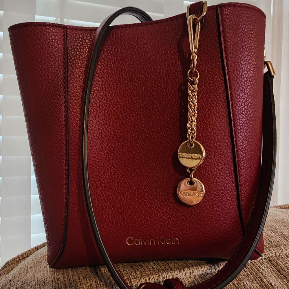 Calvin Klein Red Shoulder Bag with Gold-Tone Accents